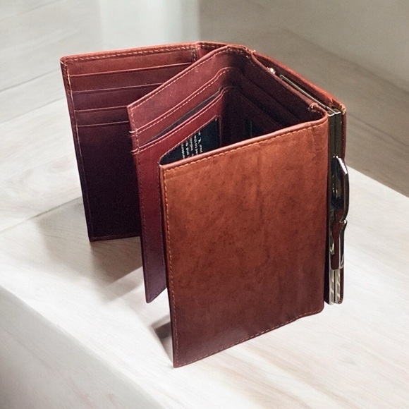 YL Genuine Brown Leather Tri-Fold Wallet GORPCORE 12 Card Slots Corpcore NEW - Picture 3 of 12